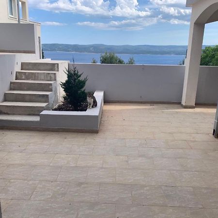 Mimice Bay Apartments Bagian luar foto