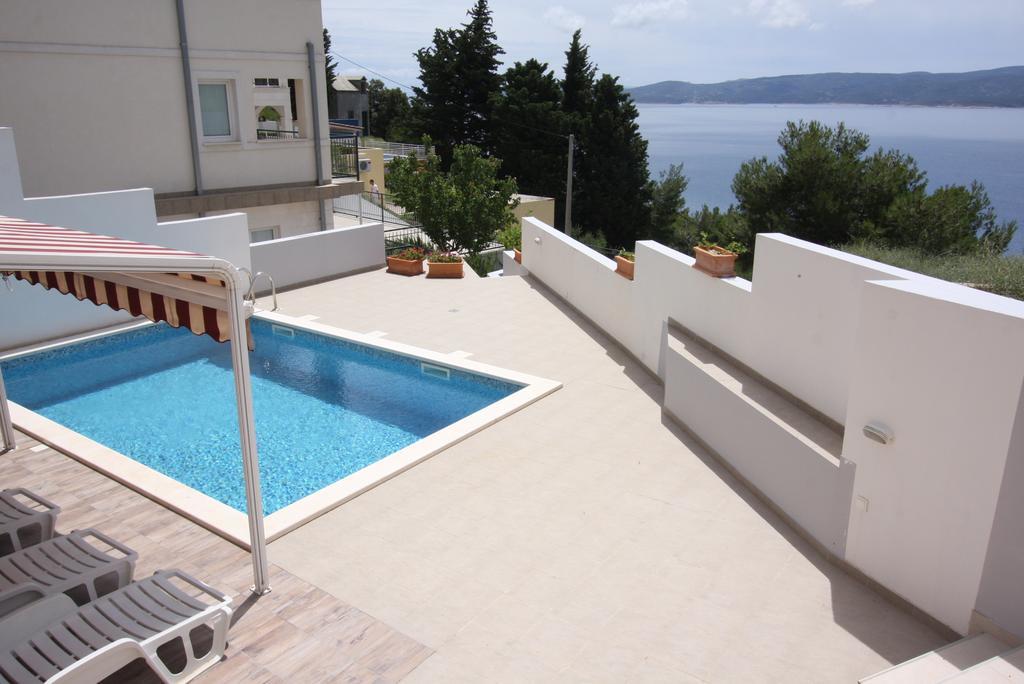 Mimice Bay Apartments Bagian luar foto