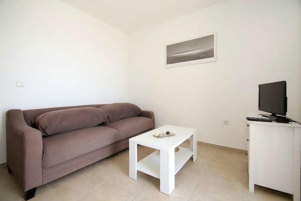 Mimice Bay Apartments Bagian luar foto